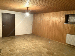 Partyraum im Keller